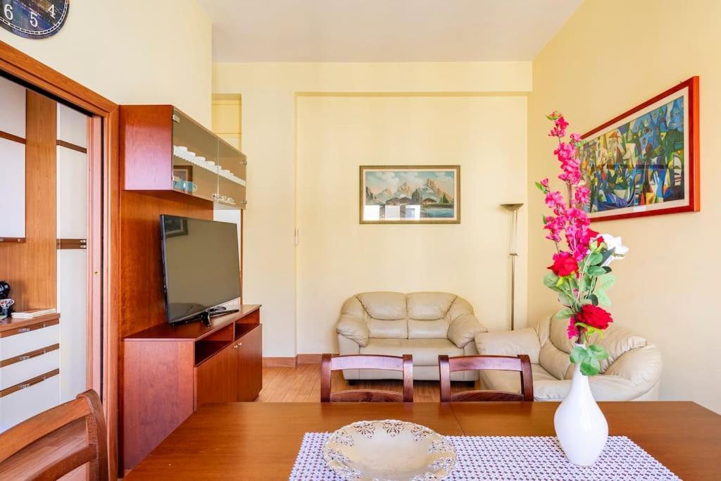 Casa Angelina Con 3 Camere Da Letto Roma Ngoại thất bức ảnh